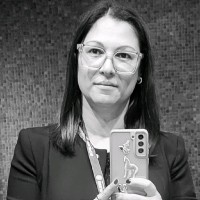 Célia Sousa Email