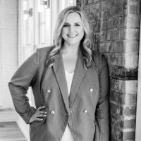 Snow Garrett Wealth Management Employee Madison Wallace's profile photo