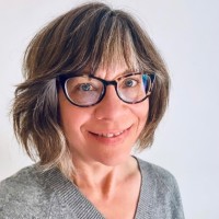Sue Sturgis Email & Phone Number