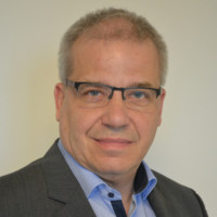 Michael von Tomkewitsch Email