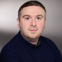 Zurab Khalvashi Email