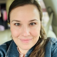 Arlensa Employee Julie Hayhurst's profile photo