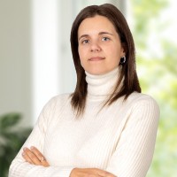 Raquel Vasconcelos Email & Phone Number