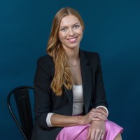 Zuzana Stojnová Email
