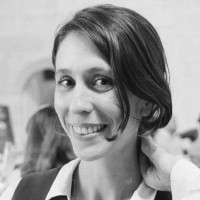 Adèle Roux Email