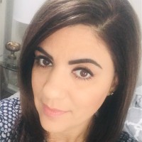 Kendra Scott Employee Kim Bates's profile photo