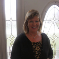 Kentuckiana Medical Center Employee Julie Holst's profile photo