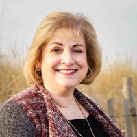 Beth Gilbert Email & Phone Number