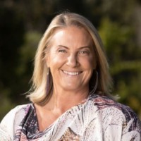Liz Watchman Email & Phone Number