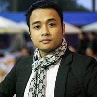 Cuong Hong Email