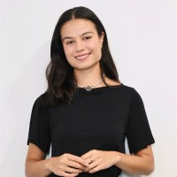 Resource Super Employee Claudia Gill's profile photo