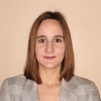 Daniela Santos Email