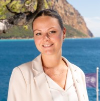 Célia Prigent Email