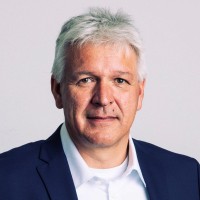 Urs König Email