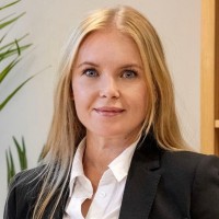 Iselin Solbakken Email