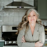 KC LOCAL HOMES Employee Cari Pruessner's profile photo