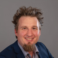 Markus Haseneder Email