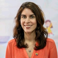 Catalina Lathrop Quintana Email