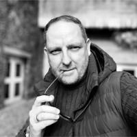 Robert Sinfield Email & Phone Number