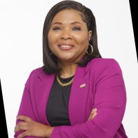 VPG CONSTRUCTION Employee Pam Smith's profile photo