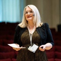 Enora Pruvot Email