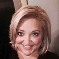 Kellie Andrews Email & Phone Number