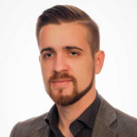 Dominik Mikołaszek Email