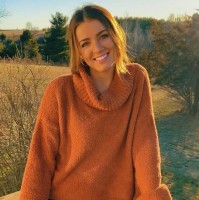 Hannah Swetlik Email & Phone Number