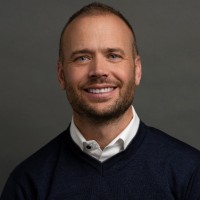 Dee Hansen Email & Phone Number