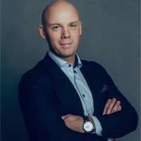 Daniel Hallén Email
