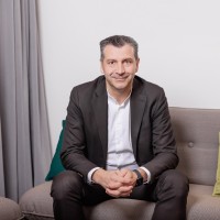 Thomas Menitz Email