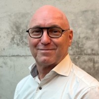 Jo Vos Email
