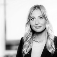 Art-Invest Real Estate Employee Stefanie Dewald's profile photo