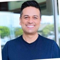 Welcome Tech Employee Raul Lomeli-Azoubel's profile photo