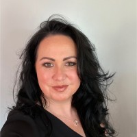 Suzanne McKie Email