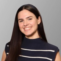 Adelina de León Email & Phone Number