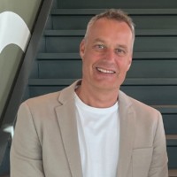 Sander Roos Email & Phone Number