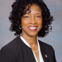 Gwen Davis Email & Phone Number