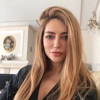 Charl Holtz Email