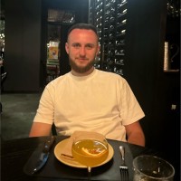 Kind & Co Employee Tom Garrard's profile photo