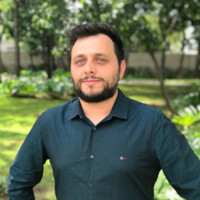 UOL Employee Denis Romeo Garcia's profile photo