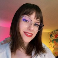 Mili Pernia Gonzalez Email