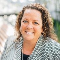 Elizabeth Williamson Email & Phone Number