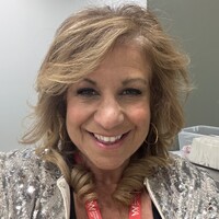 Glow London Employee Emma Harris's profile photo