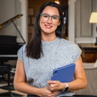 Carly Wilson Email & Phone Number