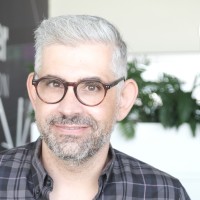 Miguel Graça Santos Email