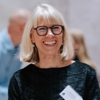 Martina Kramer Email