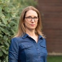 Laura Omeltschenko Email & Phone Number