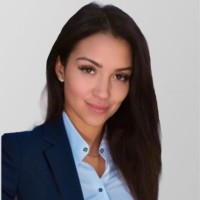 Stella Mazzeo Email