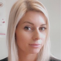 Marine Resende Email